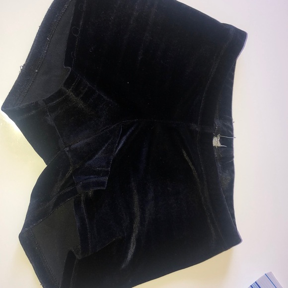 Booty shorts - Picture 1 of 2